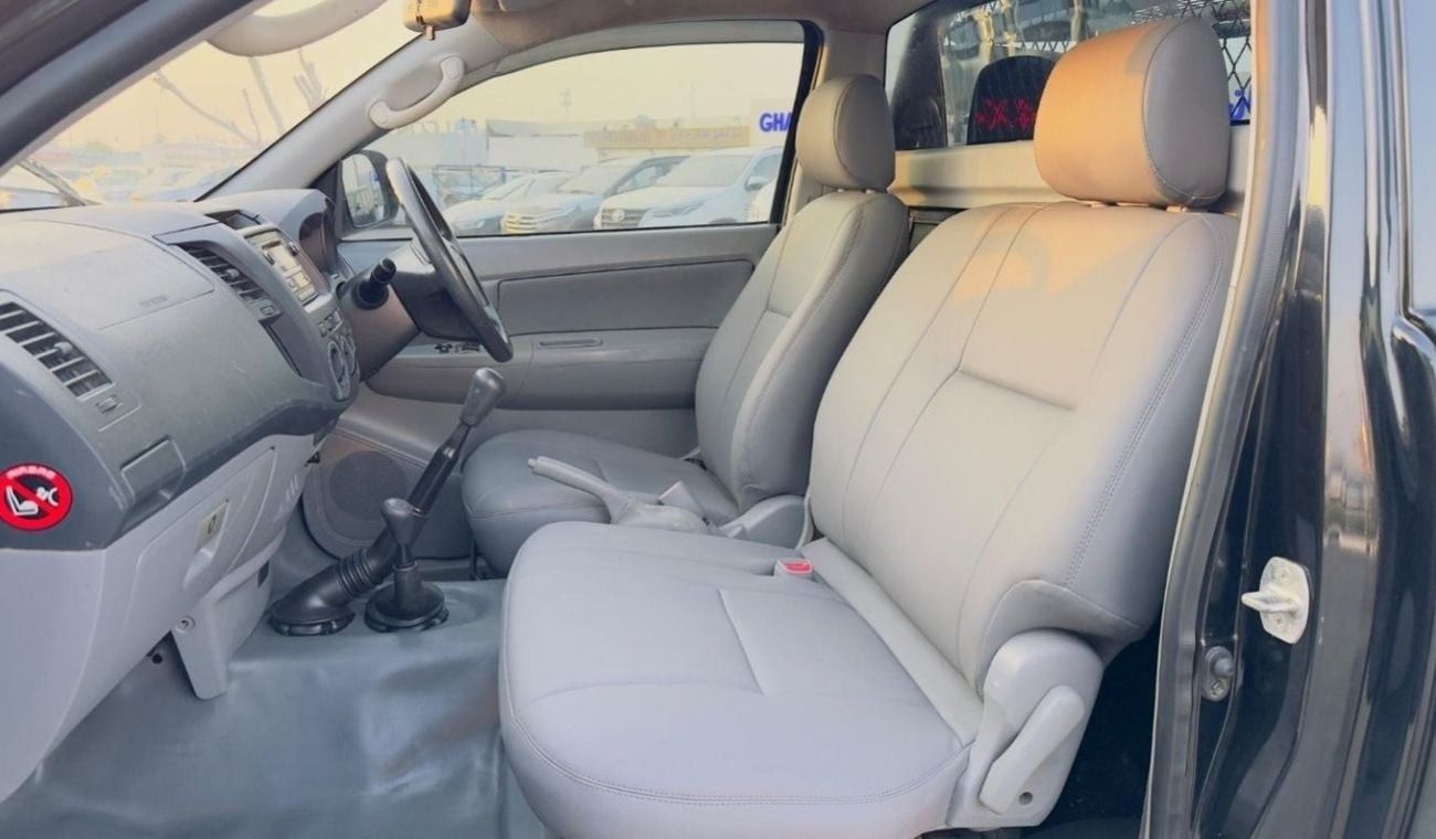 Toyota Hilux SINGLE CABIN | 4 x 4 | PREMIUM SPORT BAR WITH BASKET 3.0L DIESEL | RHD | 2010 |