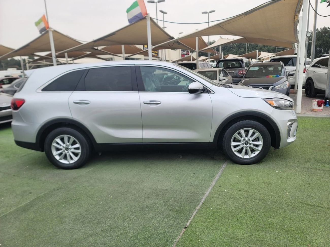 كيا سورينتو Mid Option 3.3L