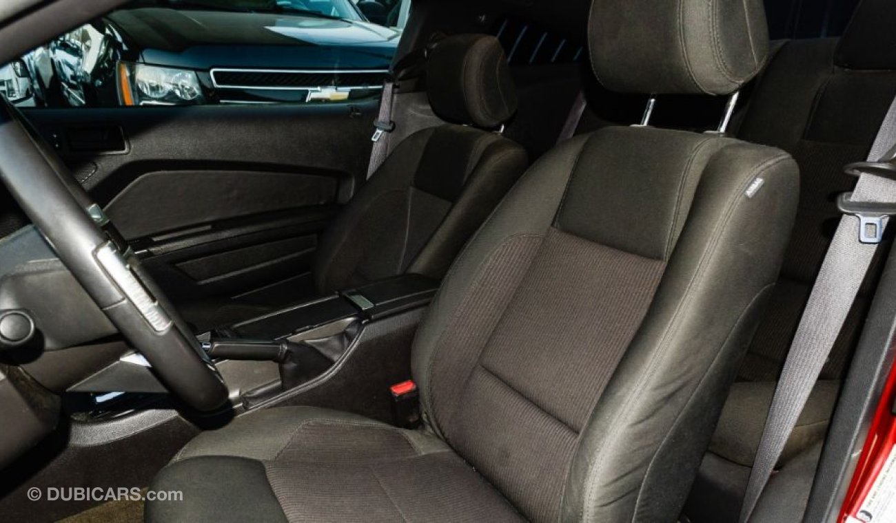 Ford Mustang Ford Mostung Model 2014 import American coulour Red very very clear