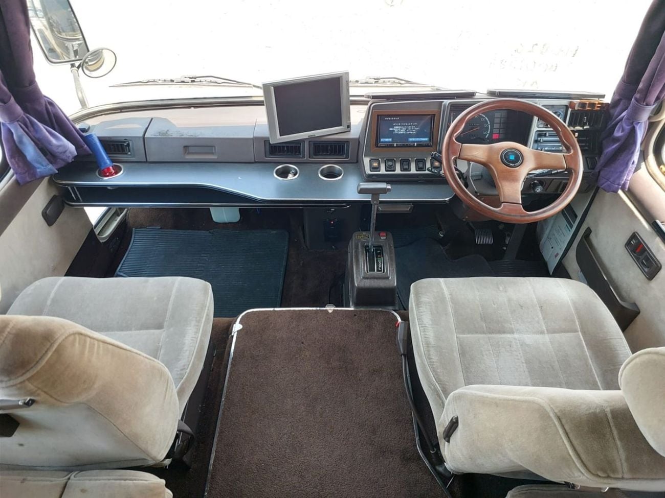 تويوتا كوستر 1992 TOYOTA COASTER BUS RHD DIESEL AUTOMATIC(PM01089)