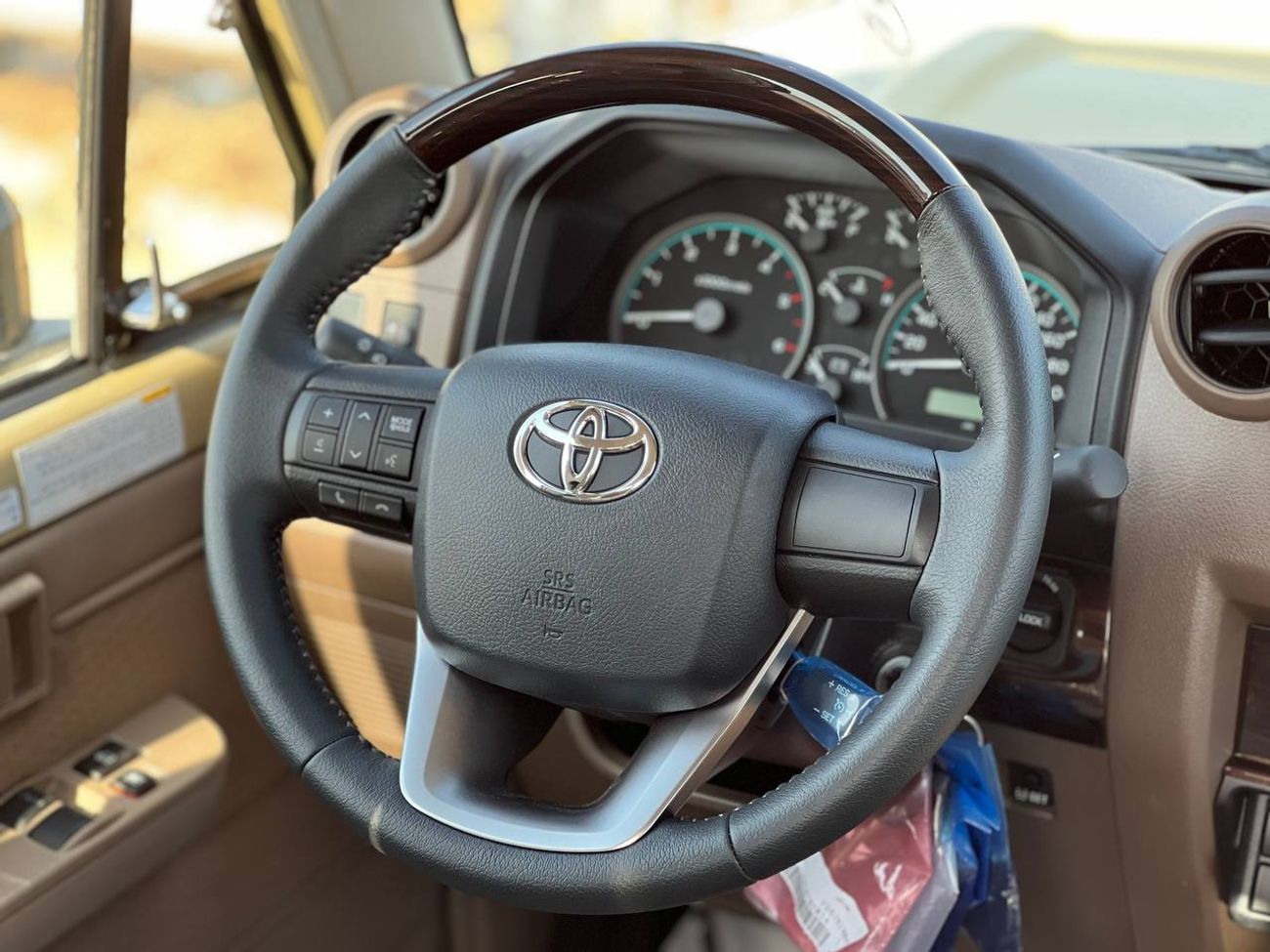 تويوتا لاند كروزر بيك آب S/C LC79 2.8L DSL M/T // 2025 // STD OPTION WITH DIFF LOCK , DVD&BACK CAMERA // SPECIAL OFFER // BY 