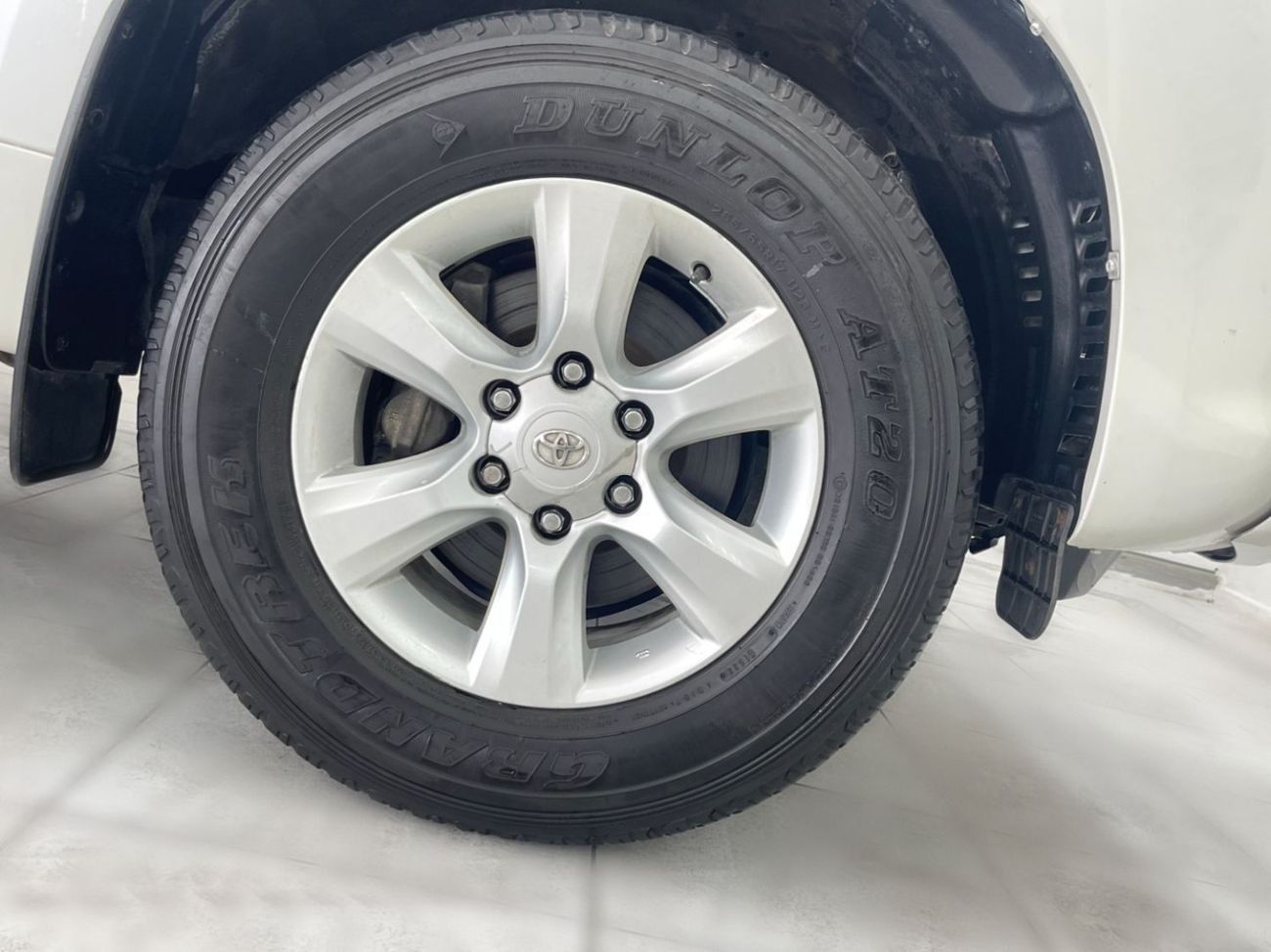 Toyota Prado TX.L 4.0L-6CYL GCC EXCELLENT CONDITION-VAT INCLUSIVE