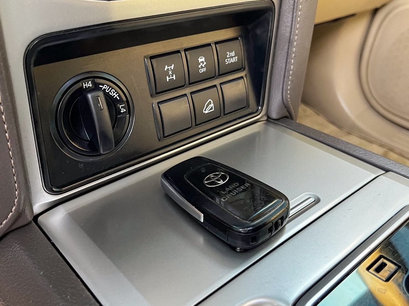 Toyota Prado 2021 MODEL ADVENTURE V6 4.0L ENGINE FULL OPTION