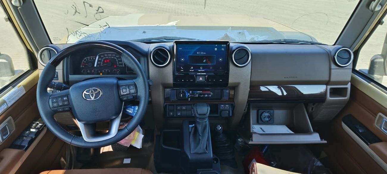 Toyota Land Cruiser 70 TOYOTA LAND CRRUISER LC79 DC 2.8L AT FULL OPTION