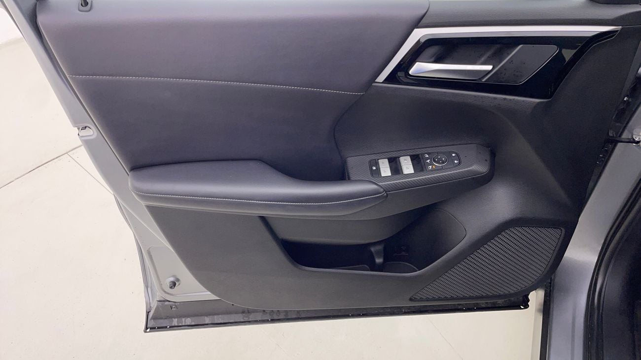 ميتسوبيشي آوتلاندر 2024 HIGHLINE WITH SUNROOF | AED 1359/Month | 0 DP | 30 Day Return | Warranty