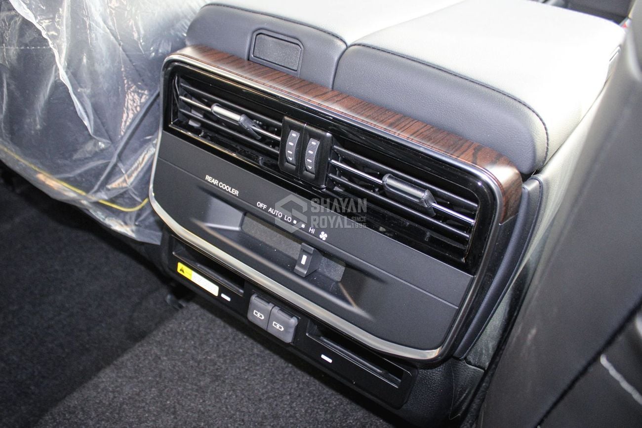 تويوتا لاند كروزر LC300 4.0L PETROL V6 GXR FULL WITH-RADAR AT 7S 2026MY