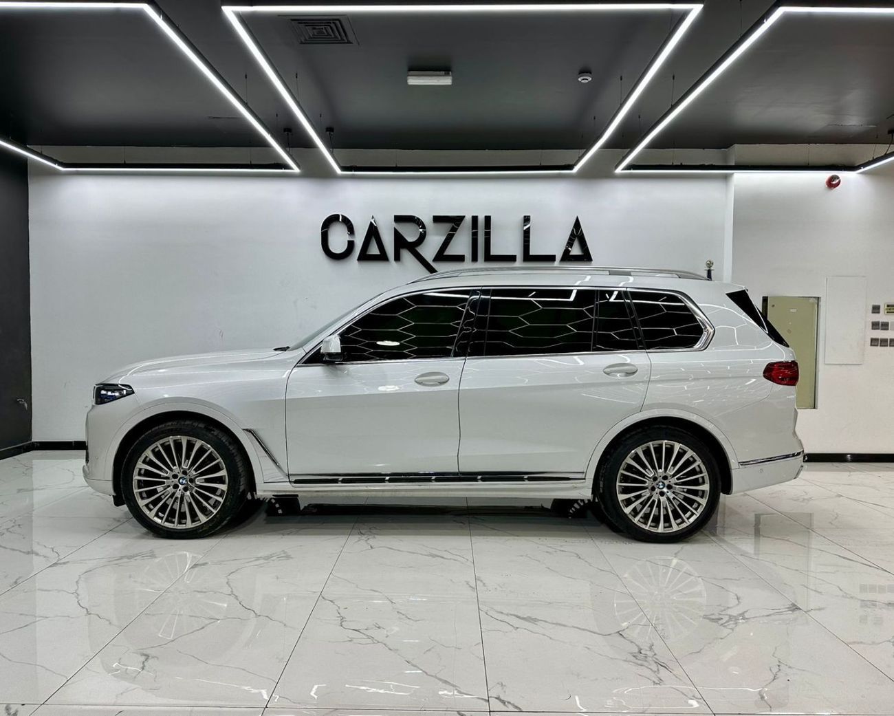BMW X7 40i Pure Excellence 3.0L AED 3,427 / Monthly l 0% Down Payment l Masterclass Captain Seats l 1 Year