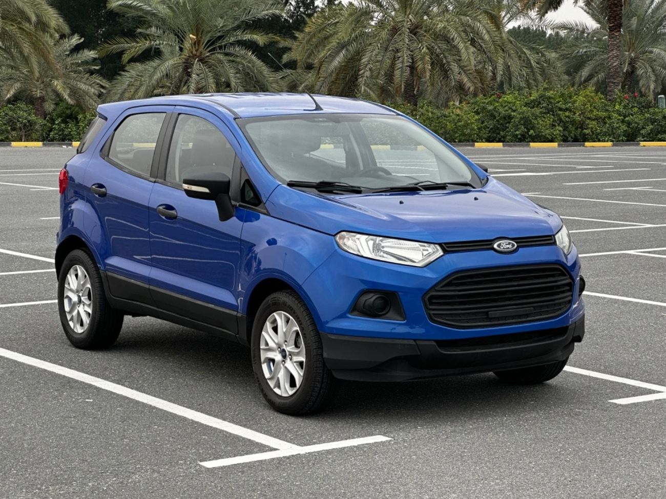 Ford EcoSport MODEL 2016 GCC CAR PERFECT CONDITION INSIDE AND OUTSIDE