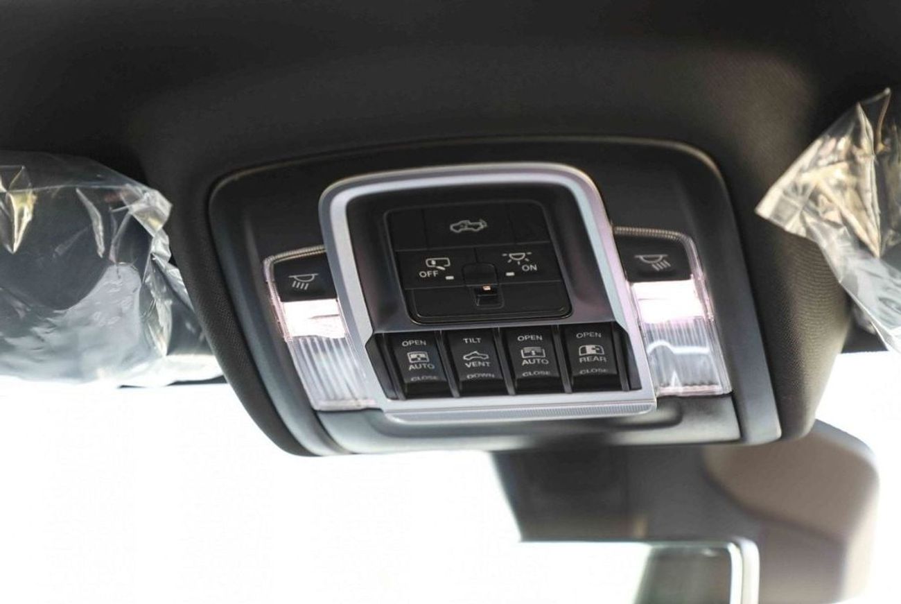 RAM 1500 2025 RAM 1500 LIMITED "Night Edition" 3.0L V6 - GCC - BILLET SILVER inside Black | Export Only