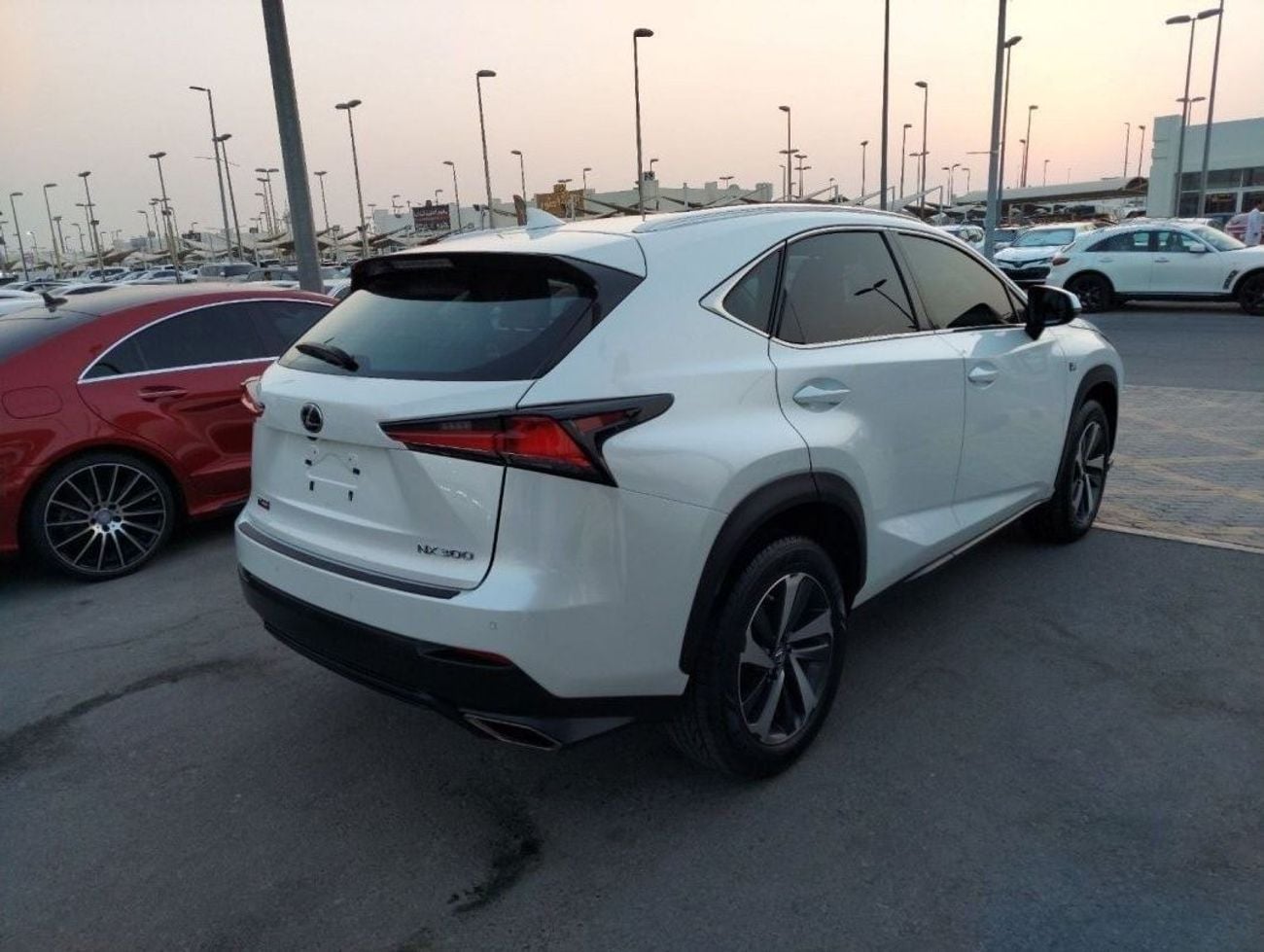 لكزس NX 300 F-SPORT F سبورت بلاتينوم