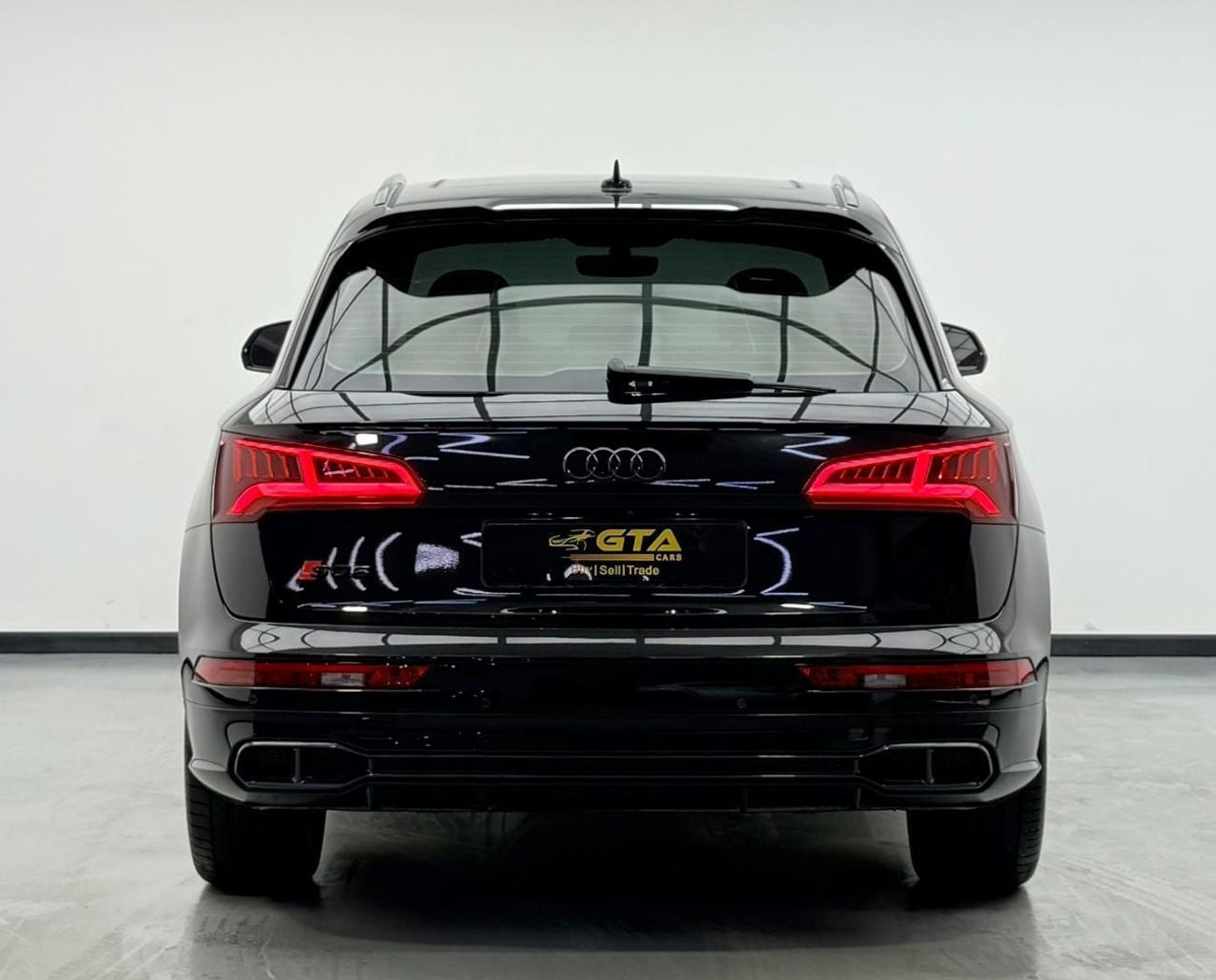 Audi SQ5 STD 2018 Audi SQ5 Quattro, Full Service History, Carbon Fiber Interior, Excellent Condition, GCC