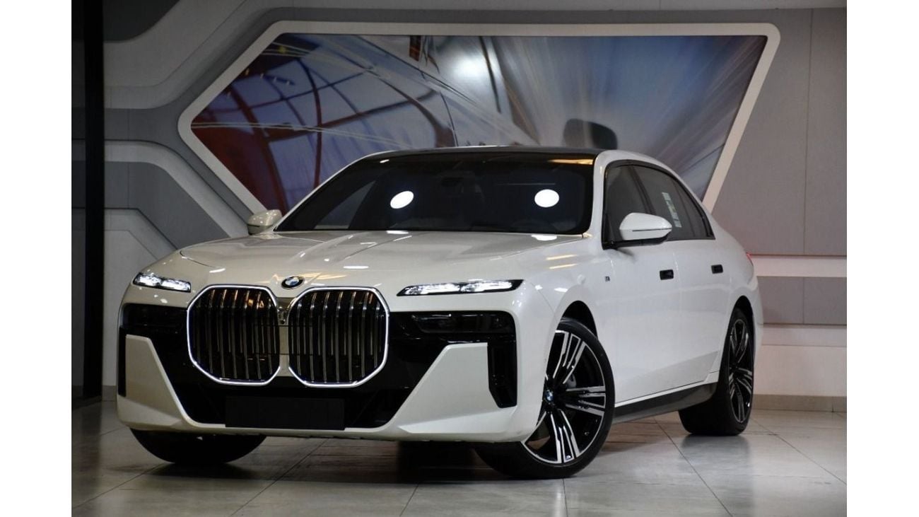 بي أم دبليو 735 BMW 735i M KIT 2024 GCC FULL