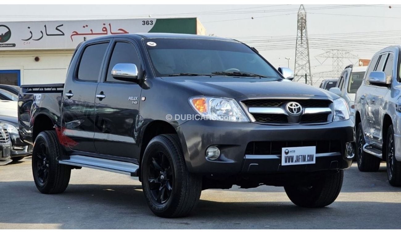 Toyota Hilux MANUAL TRANSMISSION | 2.5L DIESEL ENGINE | LEFT-HAND-DRIVE