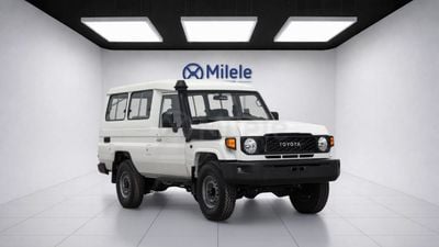 Toyota Land Cruiser Pick Up 9 Seater