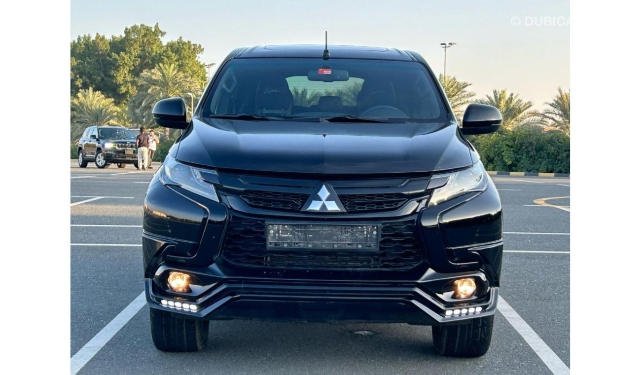 Mitsubishi Montero GLS Premium Montero Sport signature edition 2019 GCC 2Keys // Low mileage // Full option // perfect