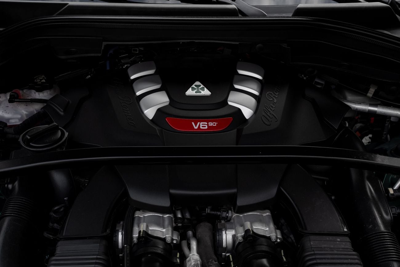 Alfa Romeo Stelvio Stelvio Quadrifoglio | 4,113 P.M | 0% Downpayment | Alfa Warranty!