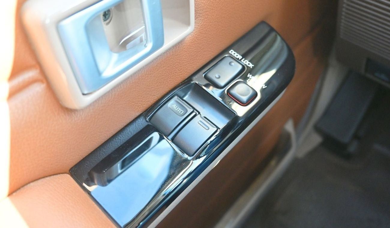 تويوتا لاند كروزر 70 Toyota Land Cruiser HardTop LC71  4.0L Petrol 2024