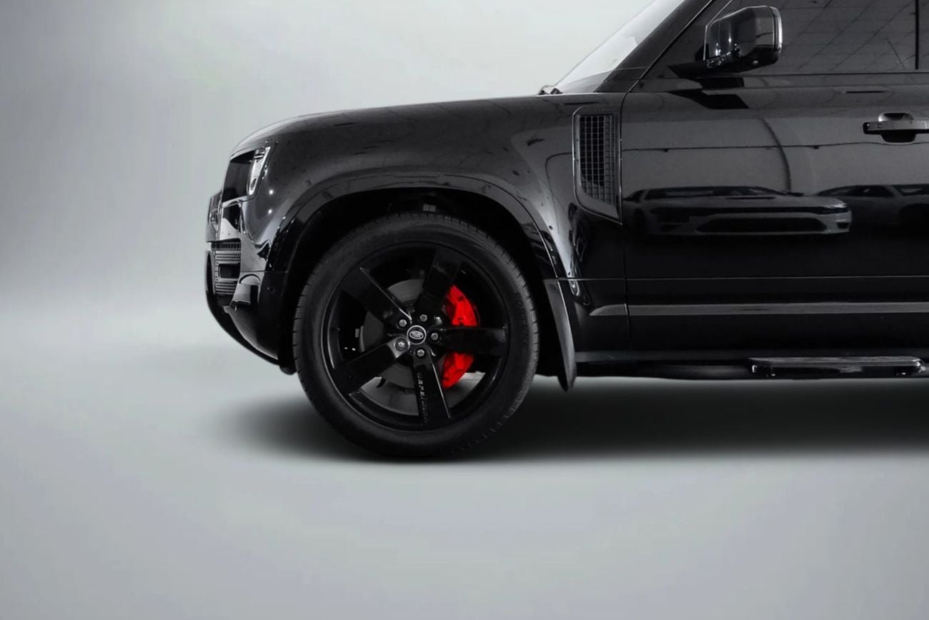 Land Rover Defender P400 110 HSE 3.0L (5 Seater)