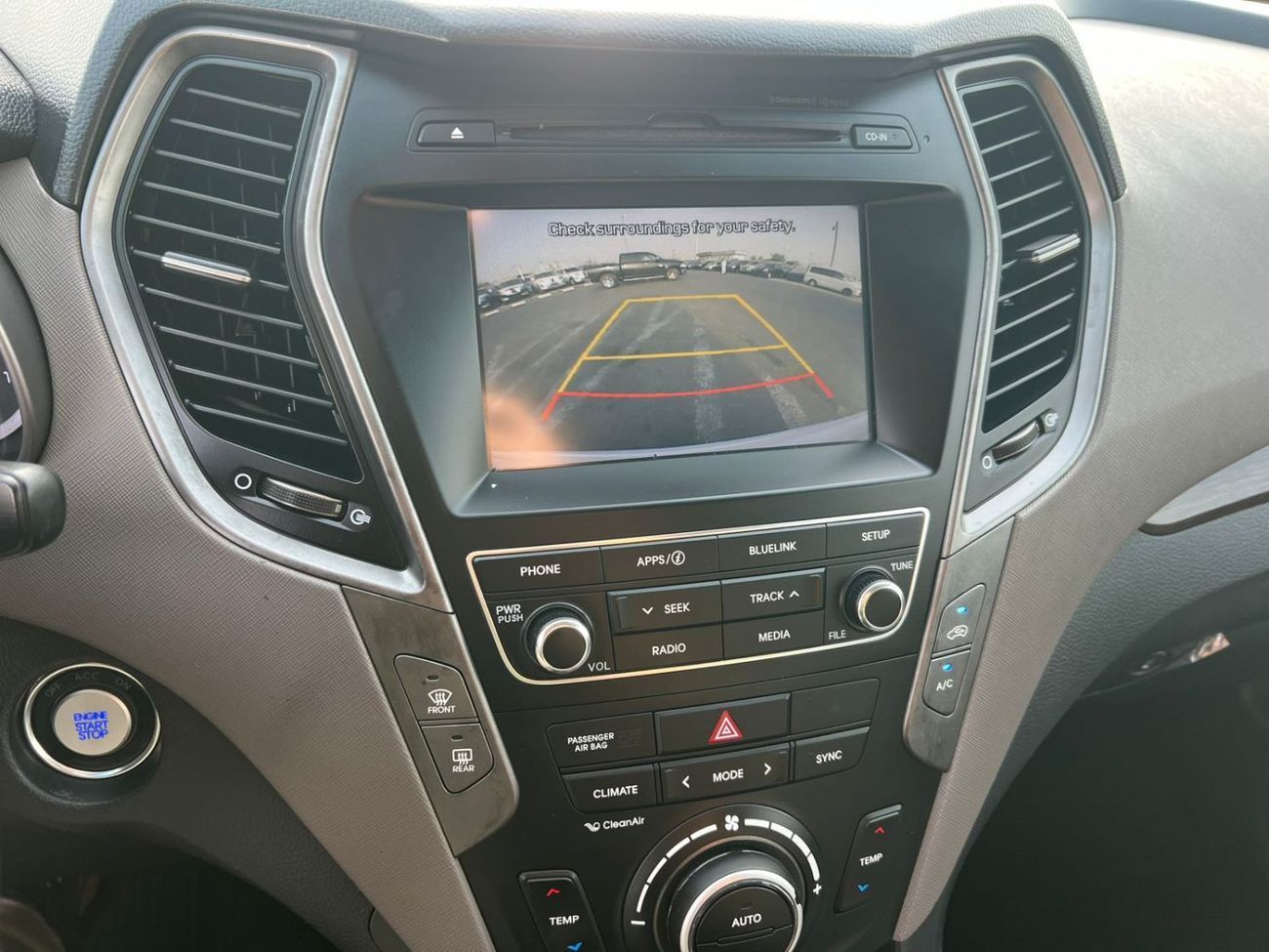 هيونداي سانتا في 2018 Hyundai Santa Fe Sport 2.4L - V4 - REAR CAM - BIG SCREEN - PUSH START - AUTO TRUNK -