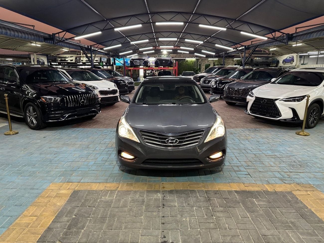 هيونداي أزيرا GLS 3.5L (247 HP)