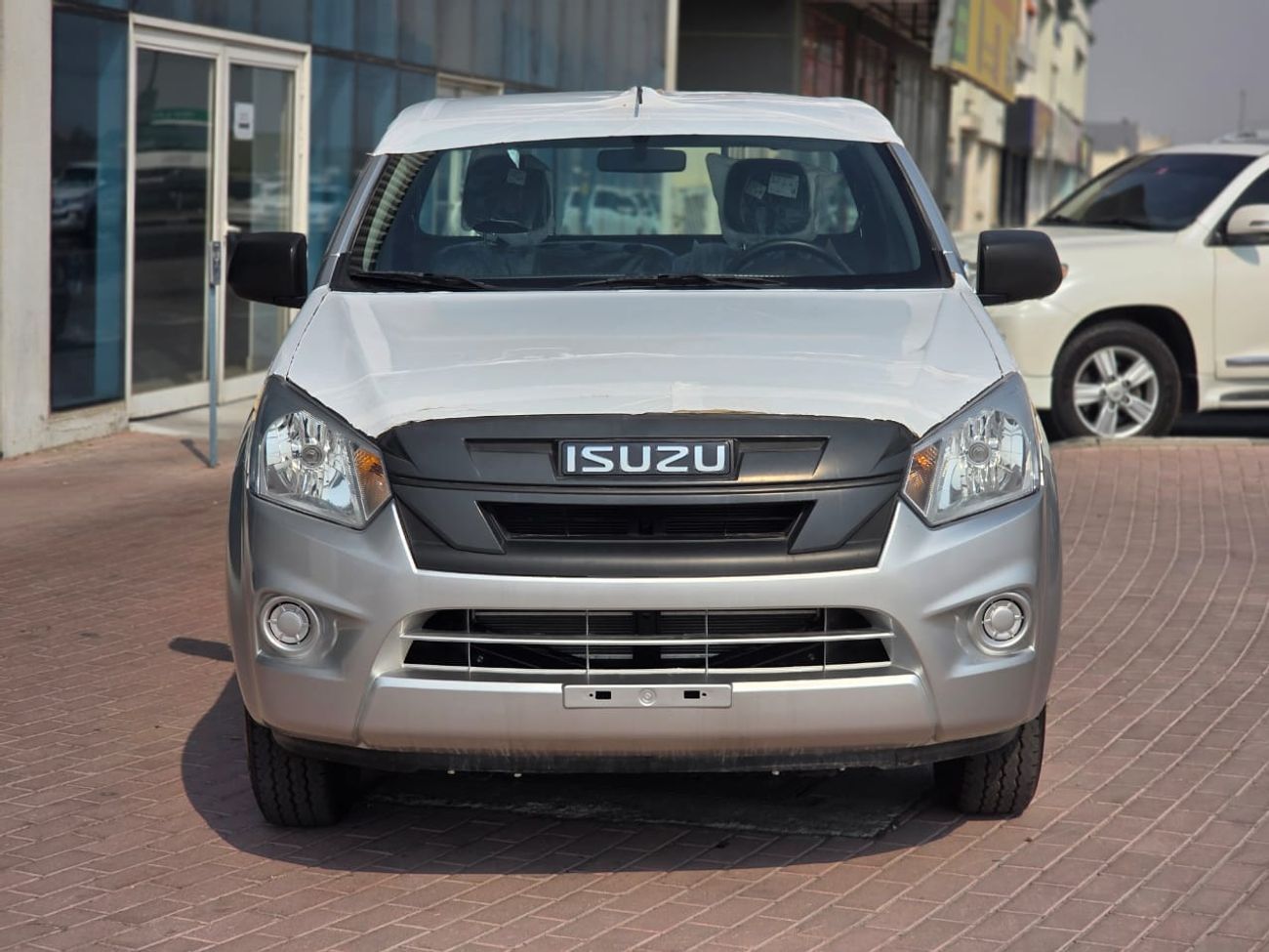 إيسوزو D ماكس 1.9L (4x2) Single Cab (2 Doors) MY 2025 - Made in India