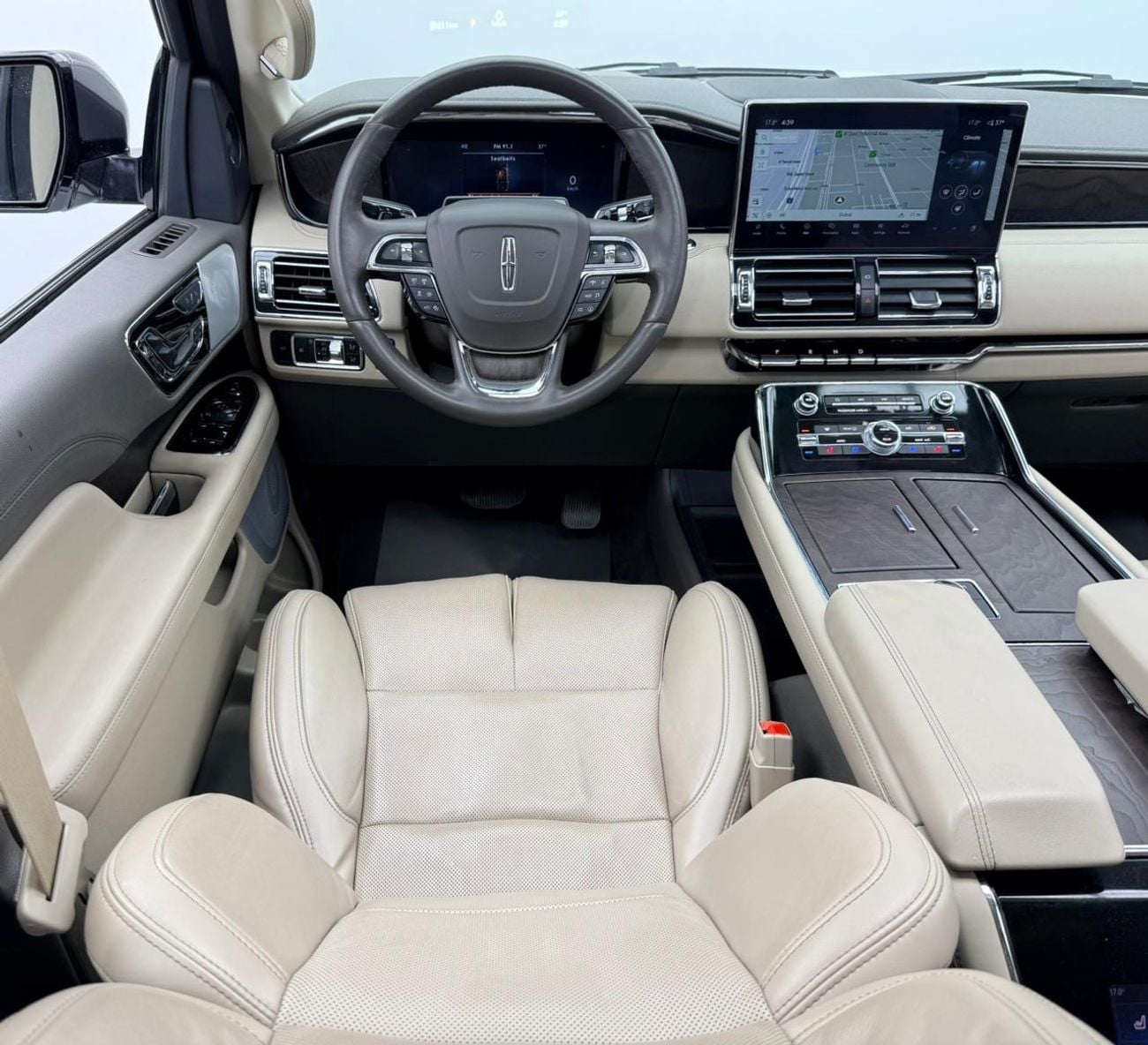 Lincoln Navigator 2024 Lincoln Navigator Reserve, 2030 Lincoln Warranty + Service Pack, Low Km, 8 Seater, GCC