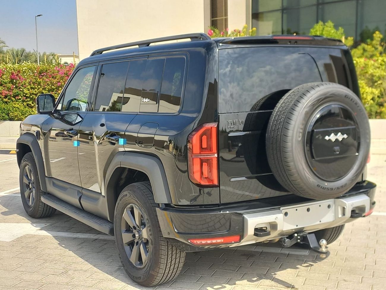 بي واي دي ليوبارد 5