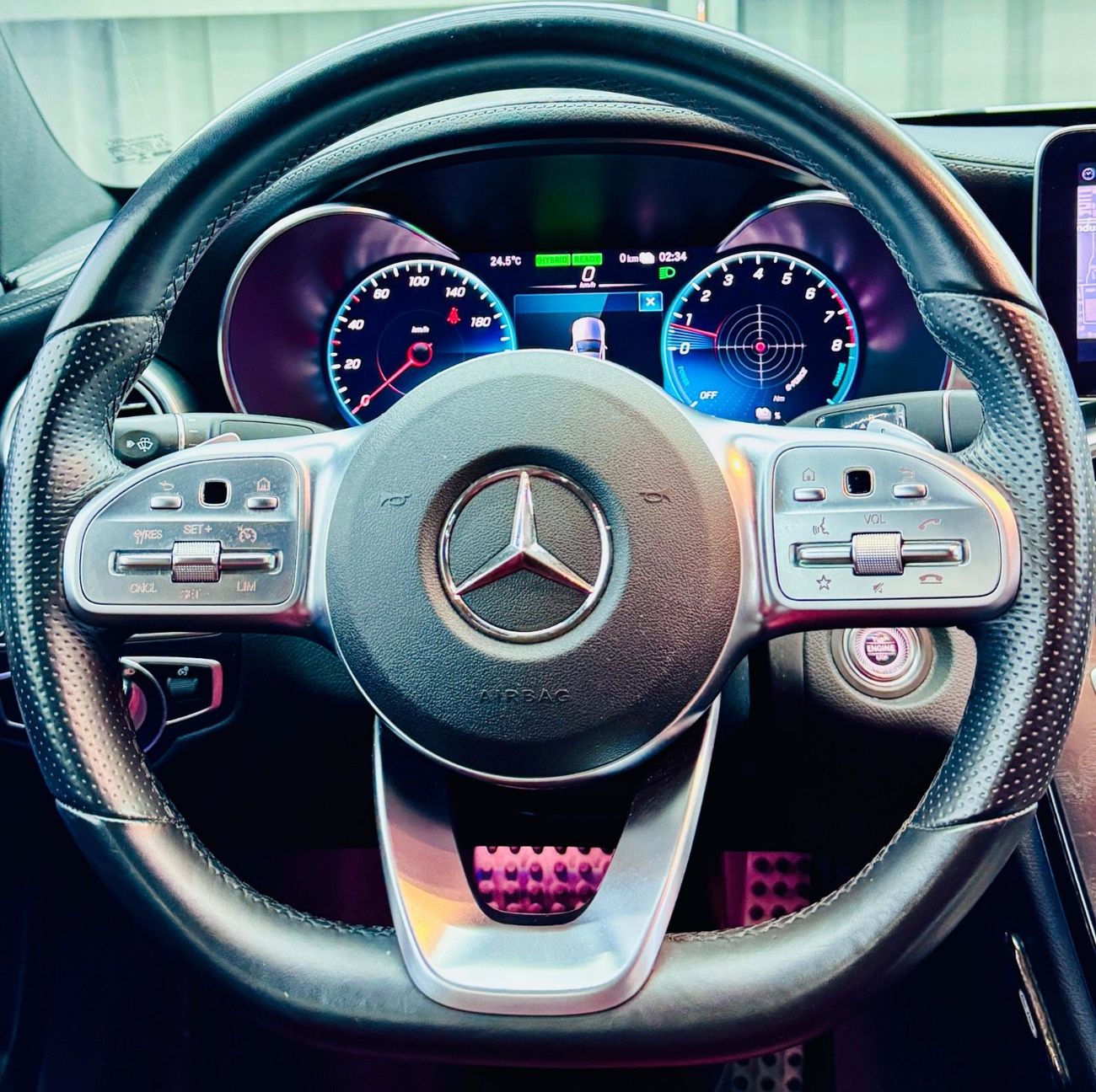 Mercedes-Benz C 300 AMG Pack 2.0L 2020 Mercedes-Benz C300e AMG Line with Full Gargash Service History