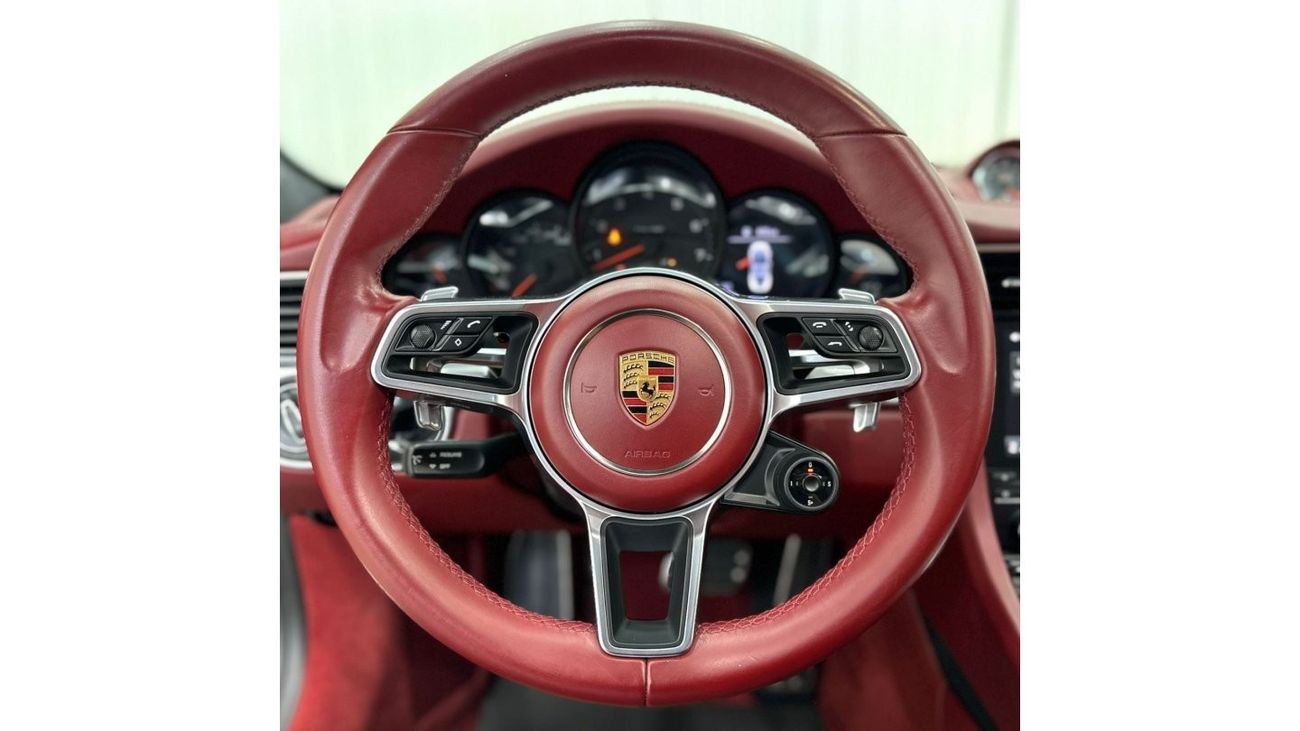 Porsche 911 2017 Porsche 911 Carrera, Warranty Valid Till 2025, Full Service History, GCC