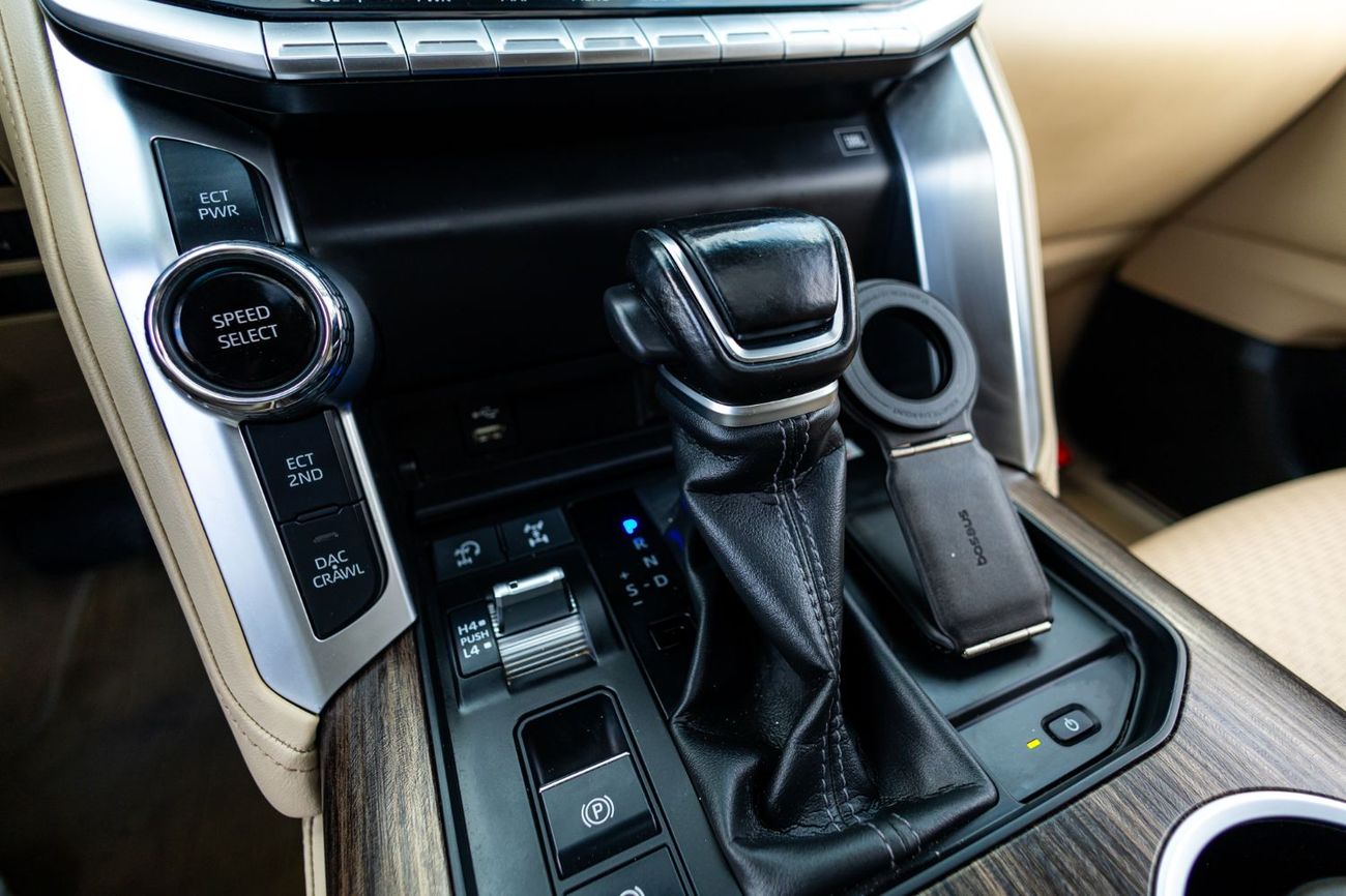 Toyota Land Cruiser VXR 4.0L