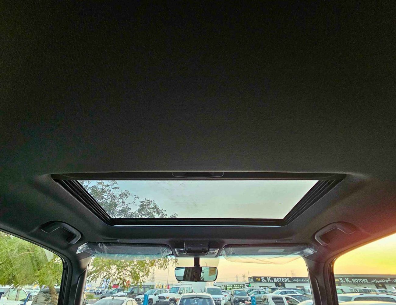 Toyota Prado ADVENTURE TURBO / 2.8L V4 DIESEL / DRIVER POWER SEAT WITH LEATHER /DVD+CAMERA / COOL BOX (CODE # PDA