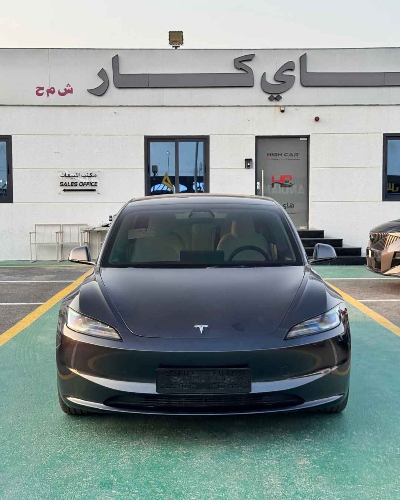 Tesla Model 3 LONG RANGE