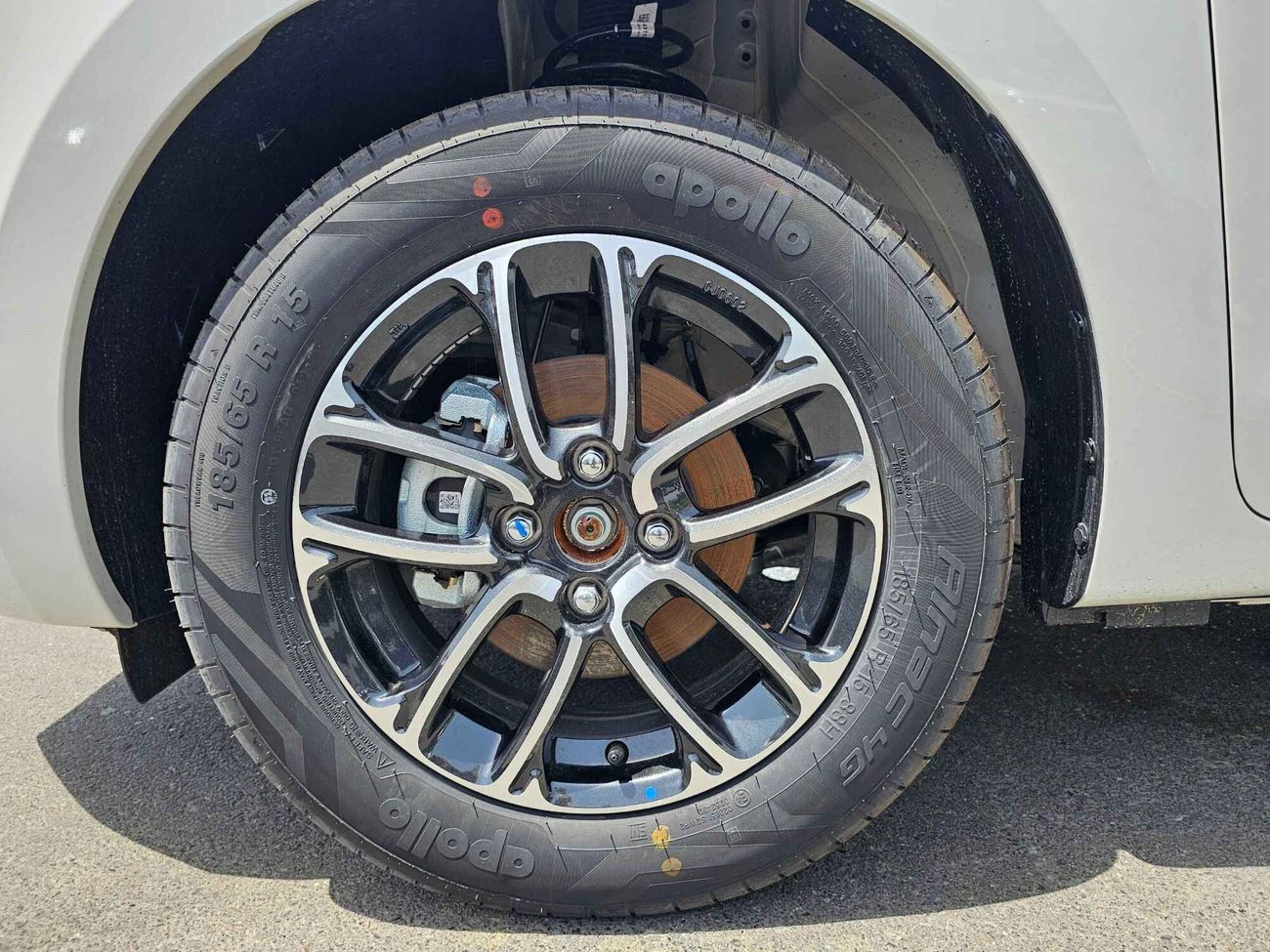 سوزوكي سويفت GLX, 1.2L PETROL / PUSH START / REAR PARKING SENSOR / "15" WHEELS (CODE # SGLXM)