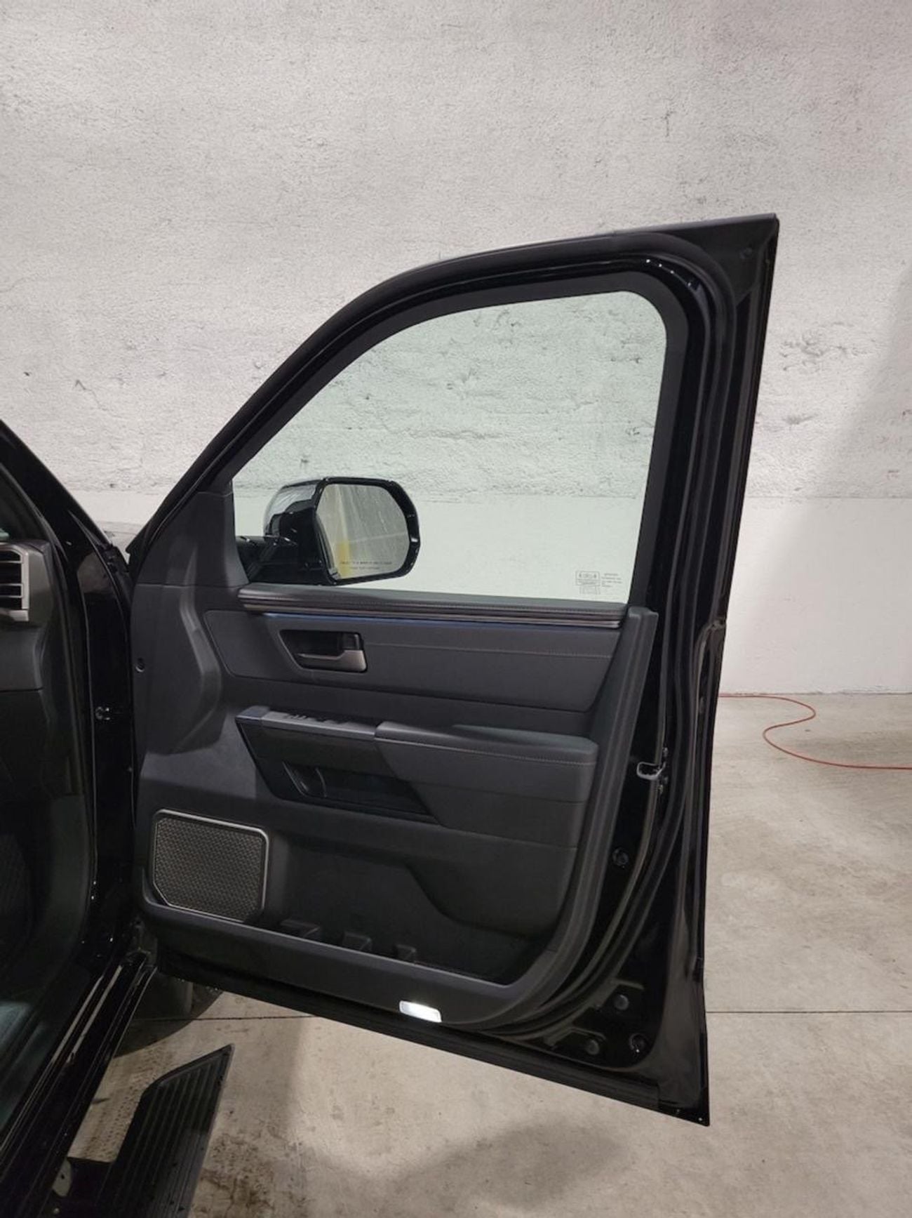 Toyota Sequoia HYBRID