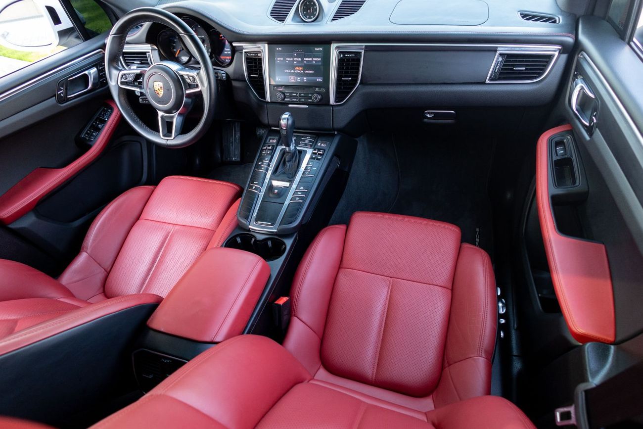 Std 252 مستعملة بورش ماكان Std 2.0L (252 HP) 2018 للبيع في دبي - 883699