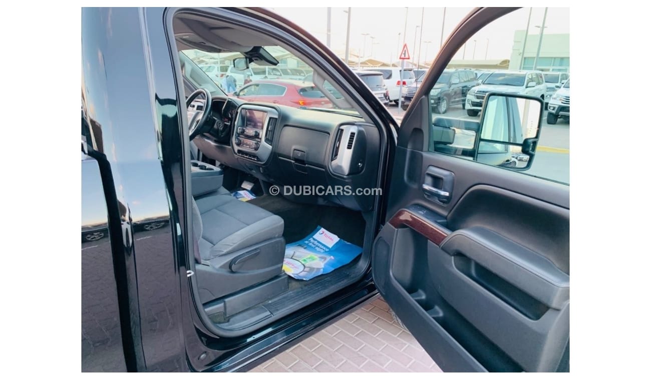 جي أم سي سييرا 3500 HD دينالي 3500 HD دينالي