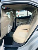 Toyota Camry SE 2.5L (181 HP)