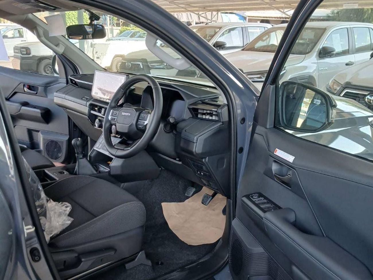 تويوتا هيلوكس 2026 TOYOTA HILUX DCAB TRAVO 4TREX 2.8L DIESEL BRAND NEW 0KM