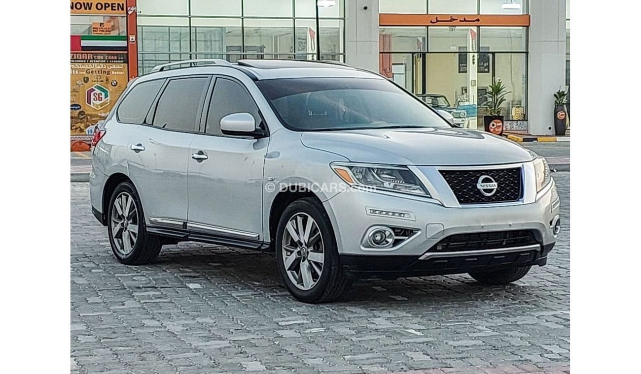 Nissan Pathfinder SV