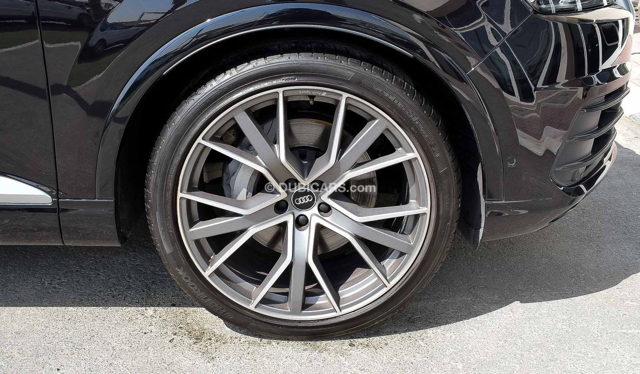 Audi Q7 S-line Luxury Sport 2018 Agency Warranty Full Service History GCC