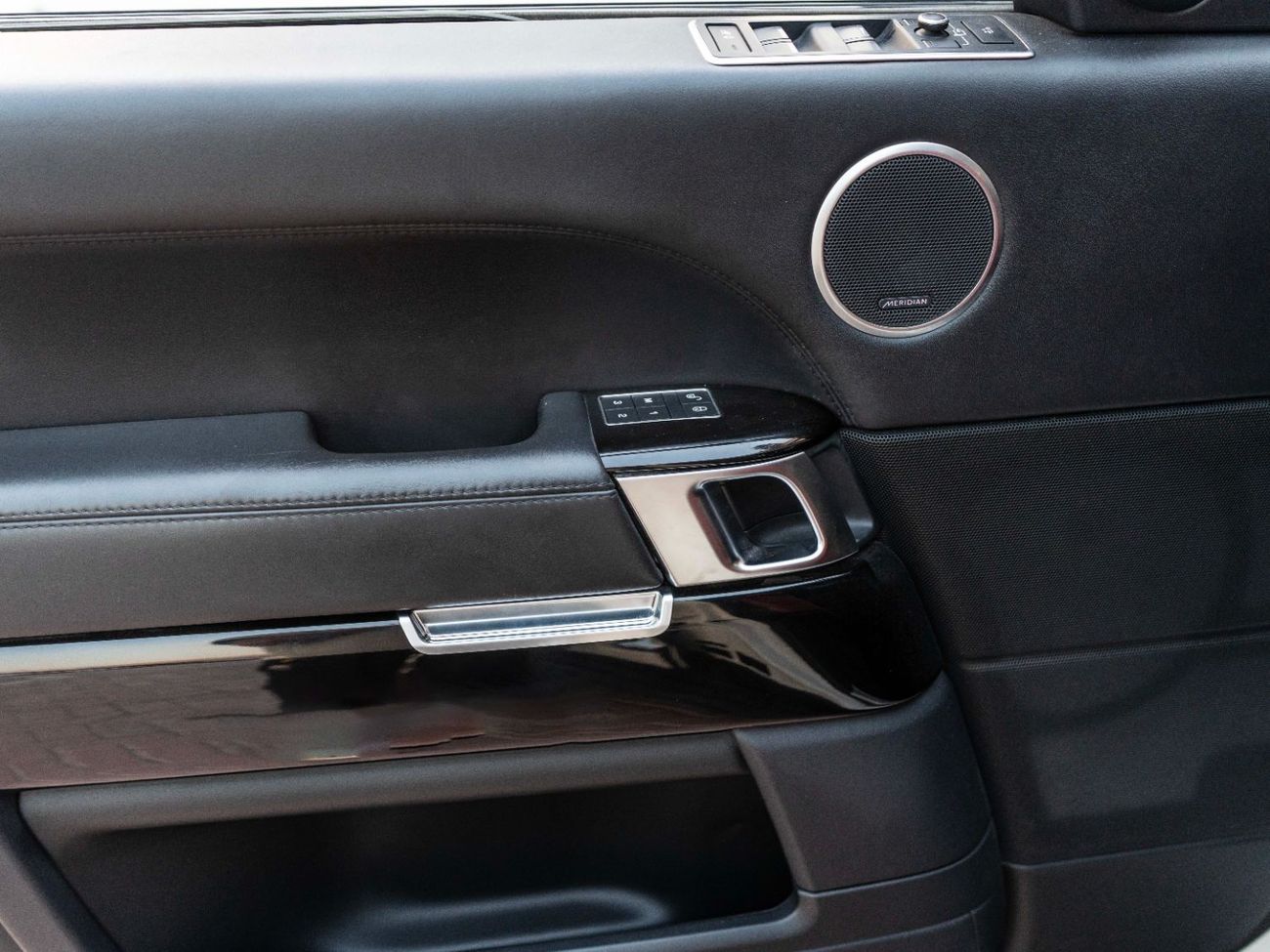 Land Rover Range Rover Vogue SE 5.0L