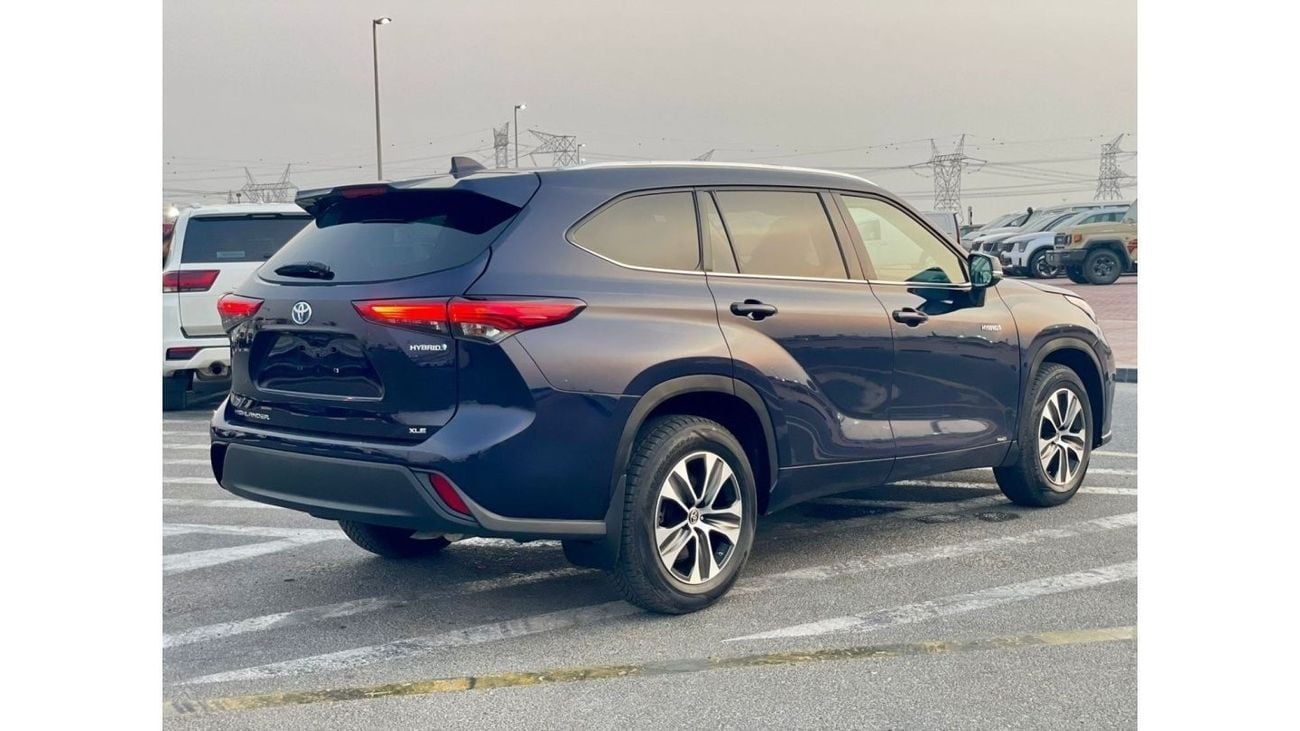 Toyota Highlander 2021 Toyota Highlander XLE hybrid Fuel - 2.5L V4 - Full Option - 4x4 AWD - Fully 7 Leather Seats - 5