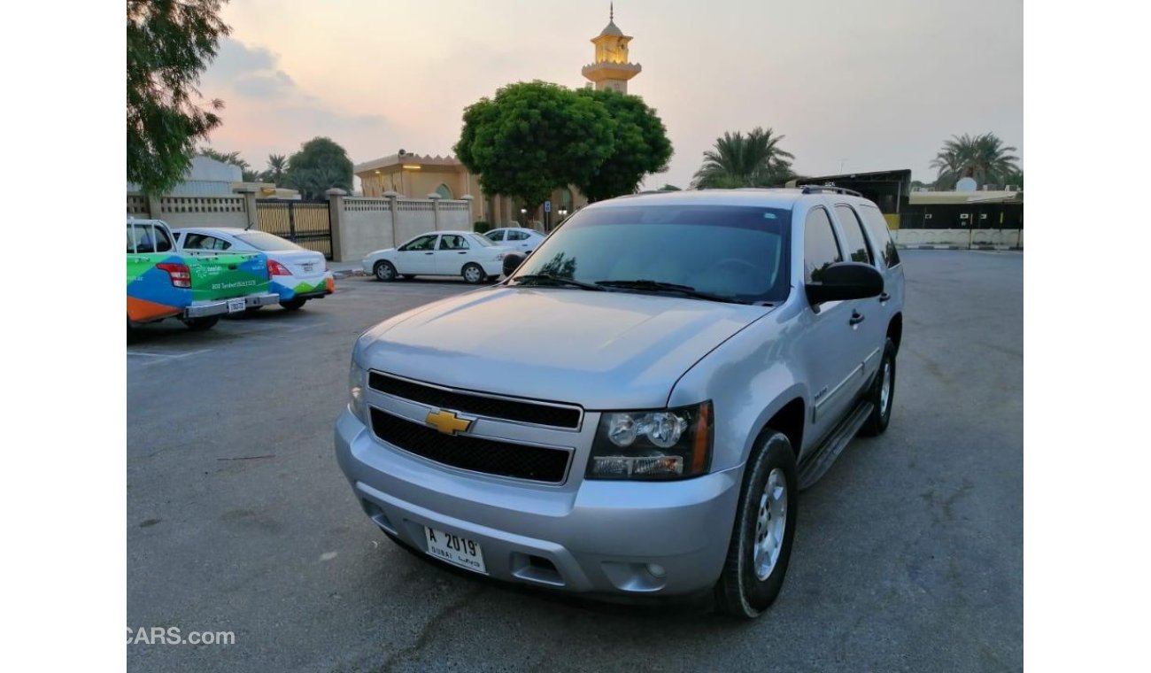 Chevrolet Tahoe 2012 Gcc specs mid options 4x4 drive