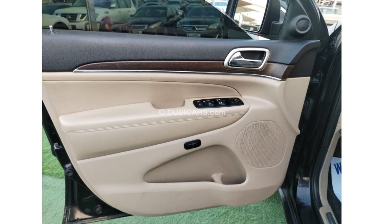 Jeep Grand Cherokee Limited Jeep_Grand Cherokee MODEL 2017 Excellent Conditio  (USA- SPEC)  VERY GOOD CONDITION