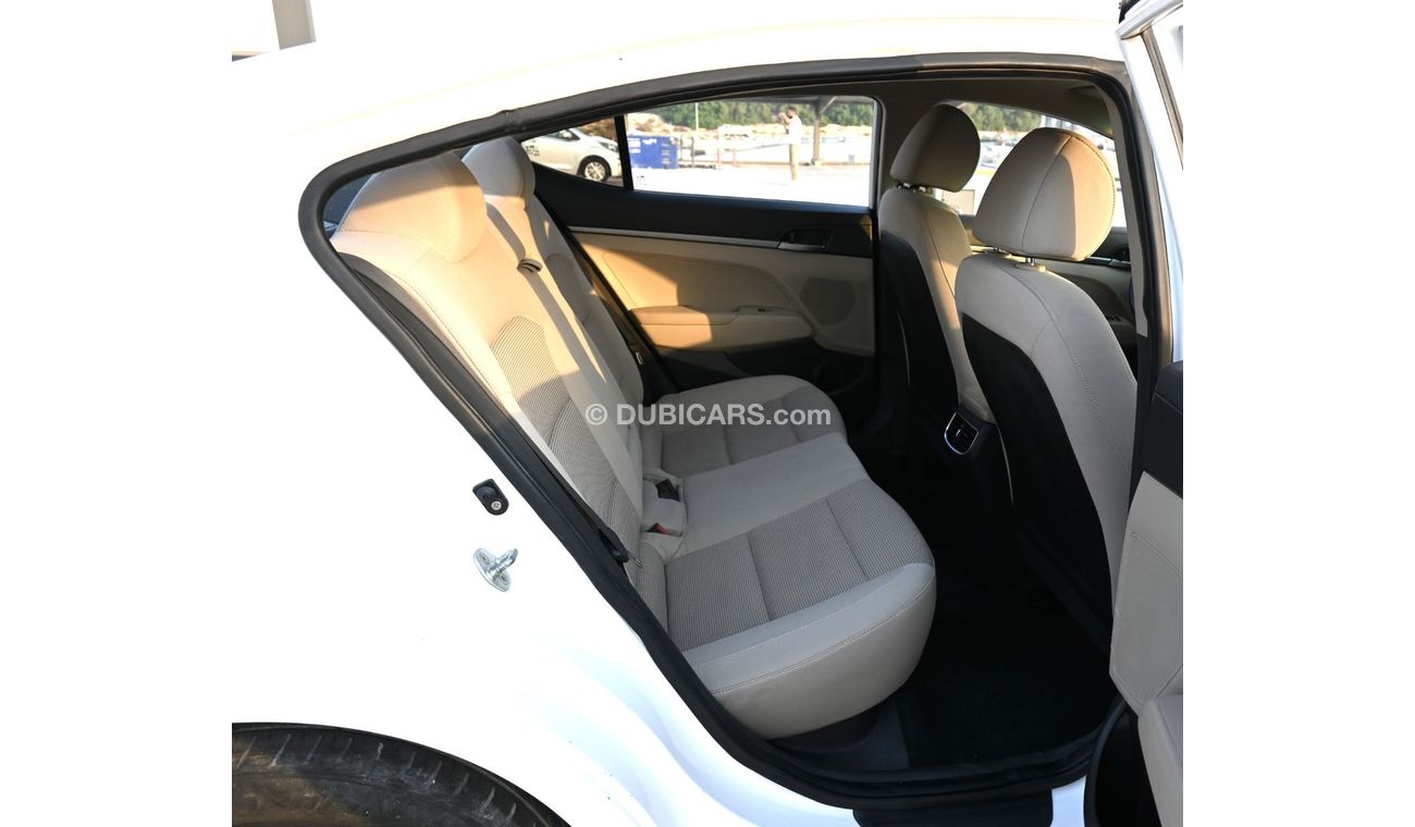 Hyundai Elantra GCC EXCELLENT CONDITION WITHOUT ACCIDENT 2016