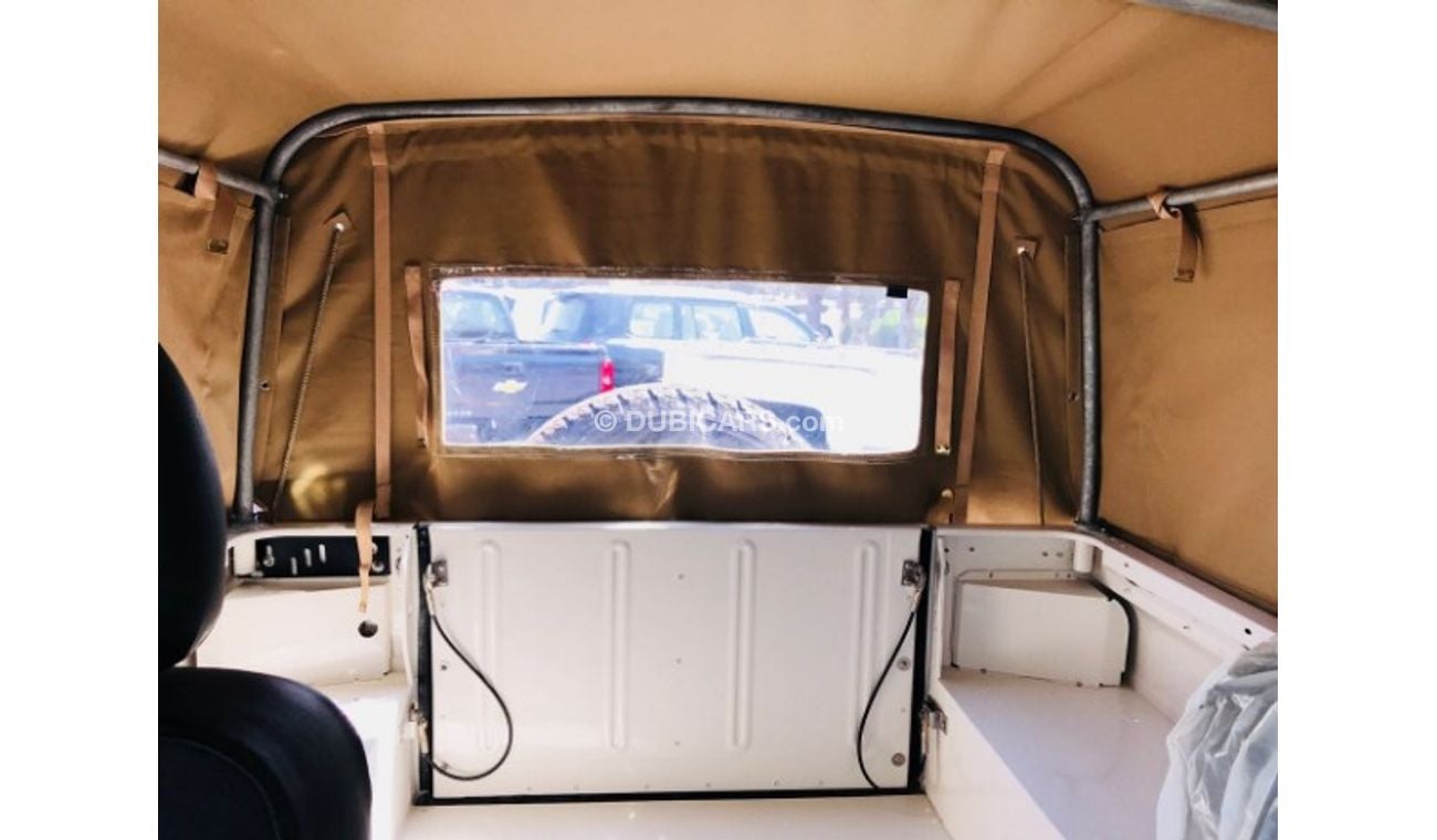 Land Rover Defender 90