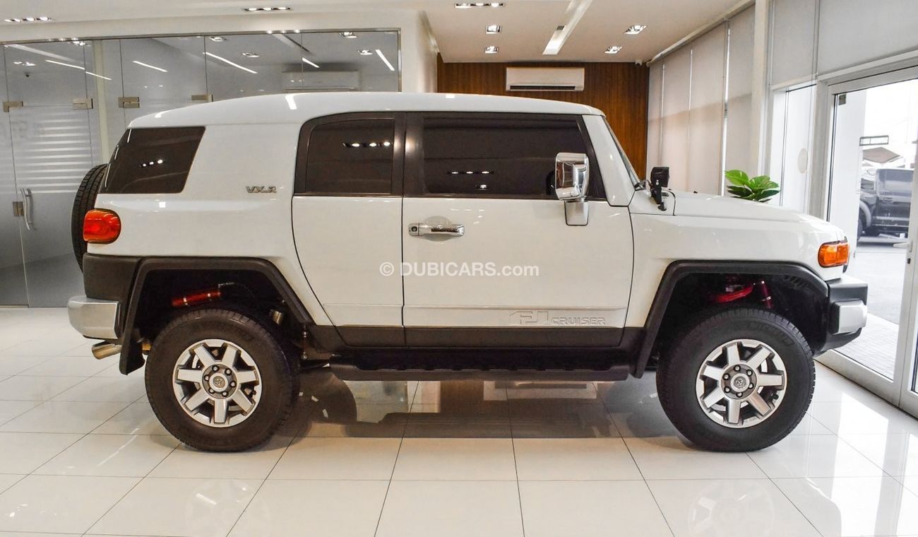 تويوتا إف جي كروزر VXR