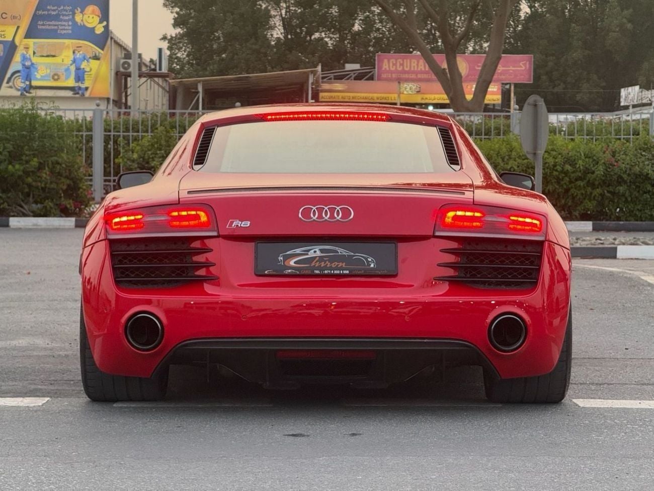 أودي R8 FSI Audi R8 V8 FSI 2015 GCC Specs - Pristine Condition Full Service History in perfect condition