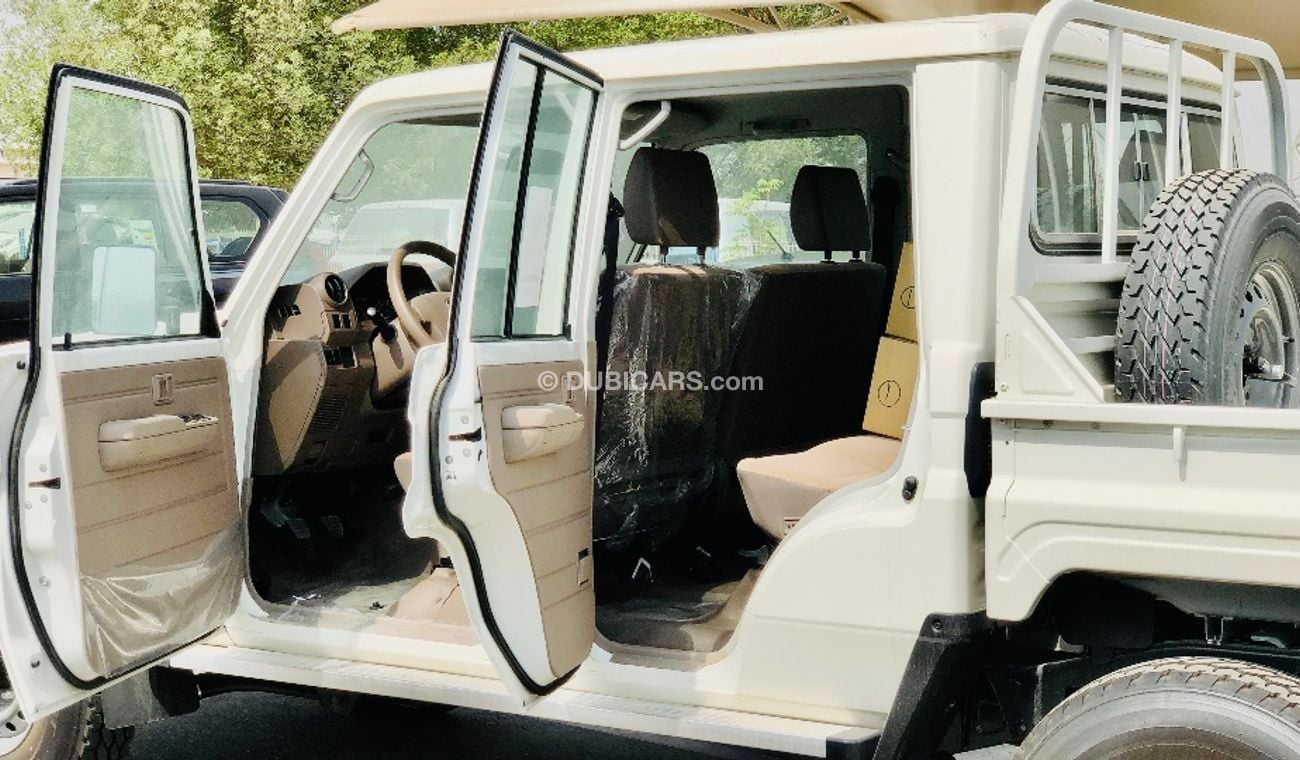 Toyota Land Cruiser Pick Up Double Cabin pickup 4.5L DIESEL V8 4WD 2022