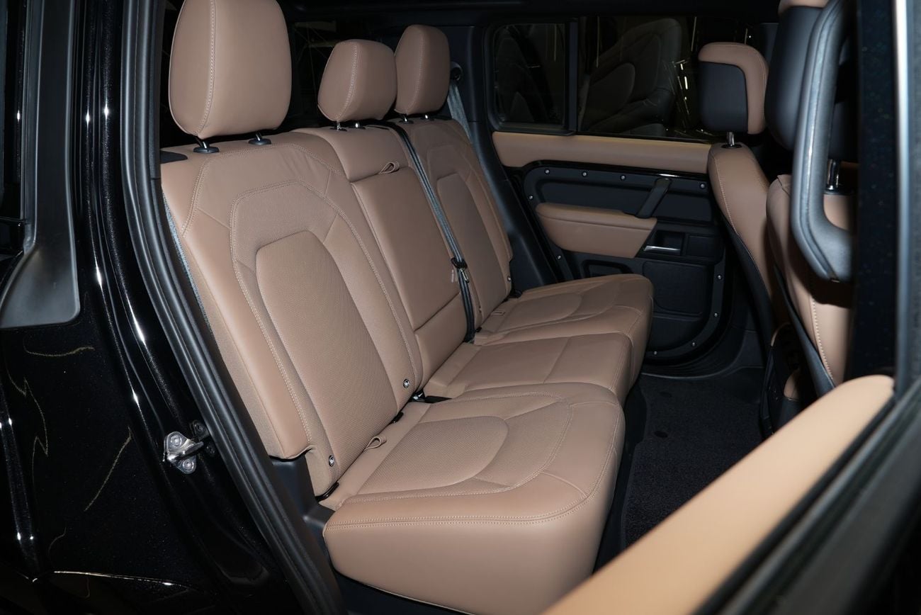 لاند روفر ديفندر P300 110 2.0L (5 Seater)